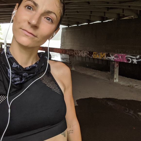 Meet your Posher, Bea - Picture 4 of 5